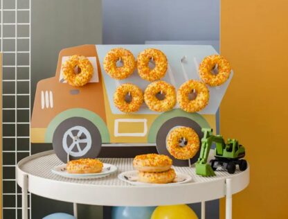 ŚCIANKA NA DONUTY CIĘŻARÓWKA BUDOWA - obrazek 2